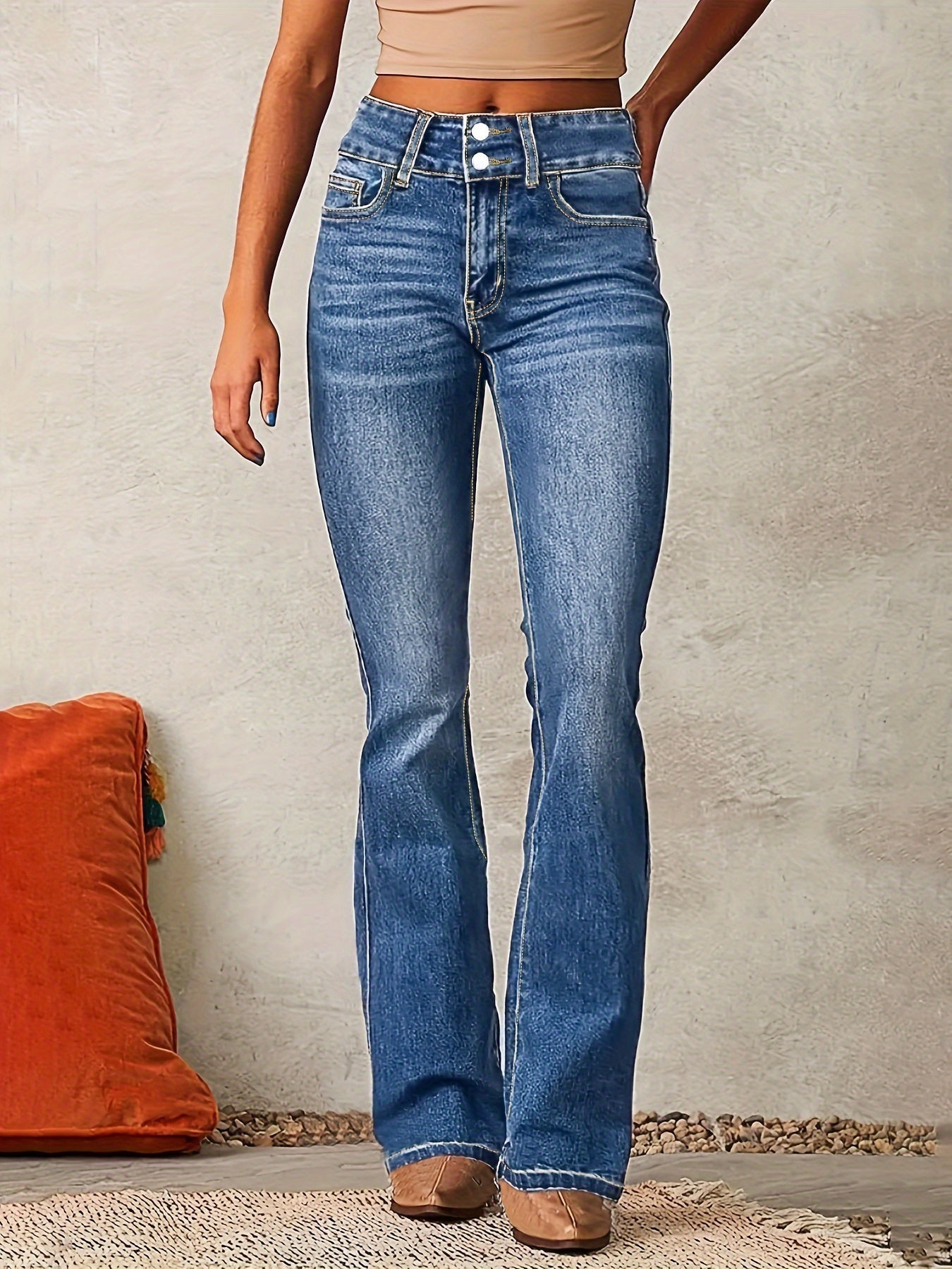 Ivyra | High-Waisted Flared Jeans